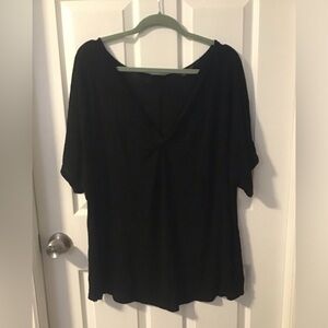Cable & Gauge Elegant Black V-Neck Top